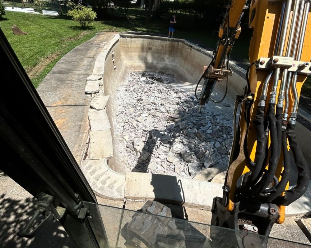 hydraulic-hammer-pool-demolition-aston-pa-01