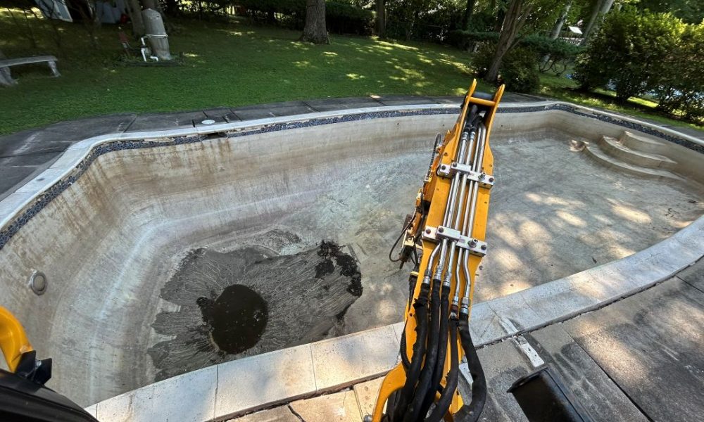 inground-pool-before-demolition-aston-pa-01