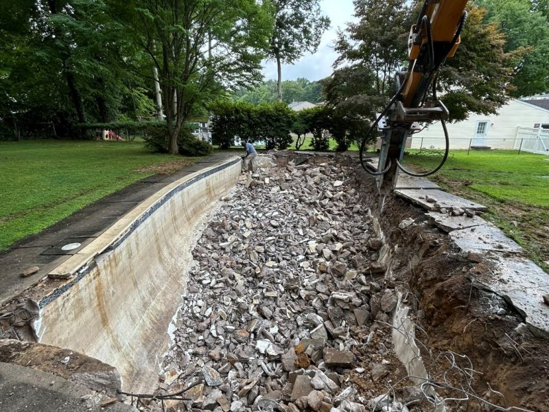 inground-pool-wall-demolition-aston-pa-01